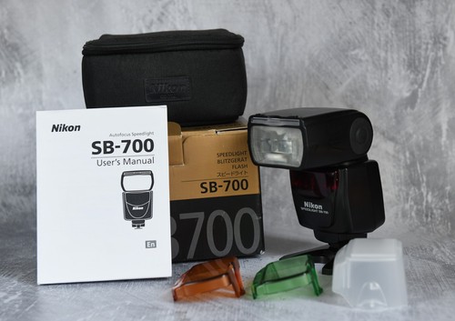 Nikon speedlight 700 - sb-700, shoe